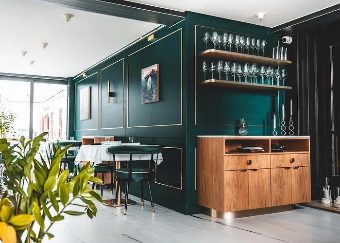 Room42 - Suites & Apartments